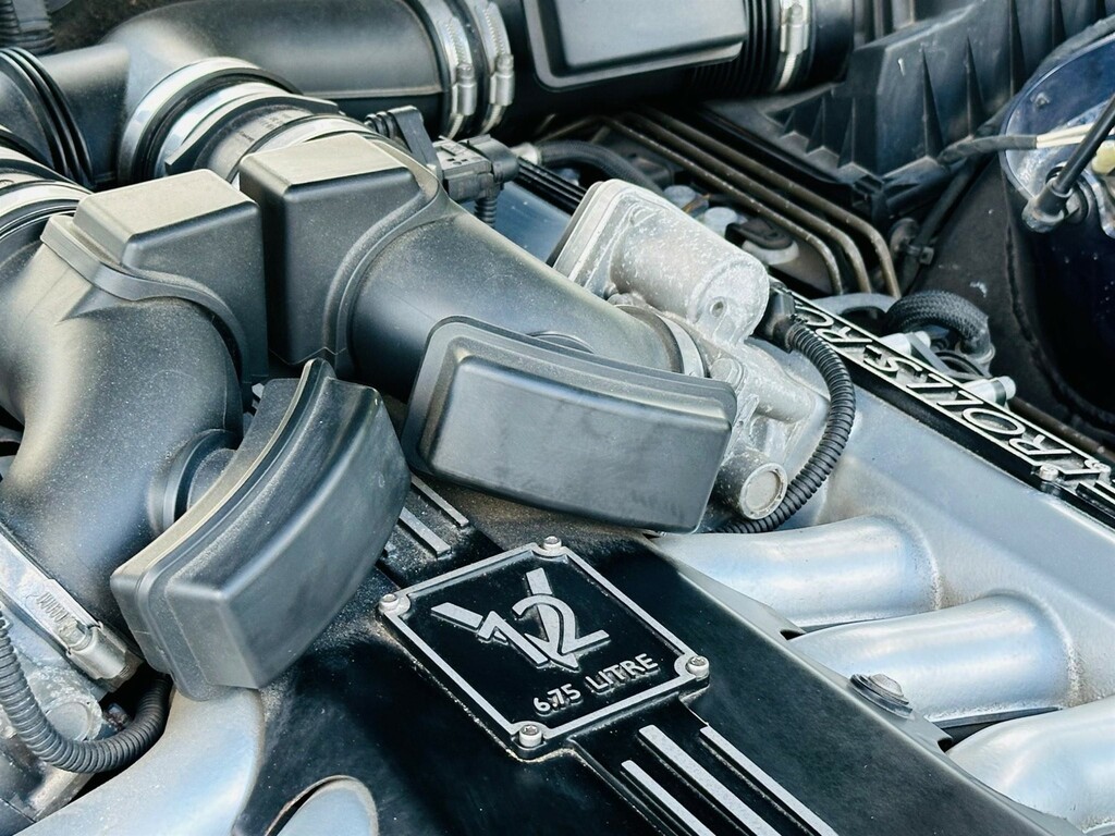 Rolls-Royce Phantom Saloon Black #44