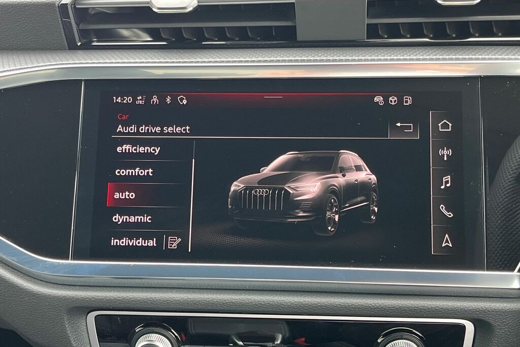 Audi Q3  Red #23