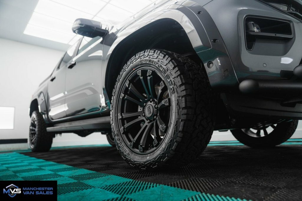 Volkswagen Amarok Pickup Grey #2