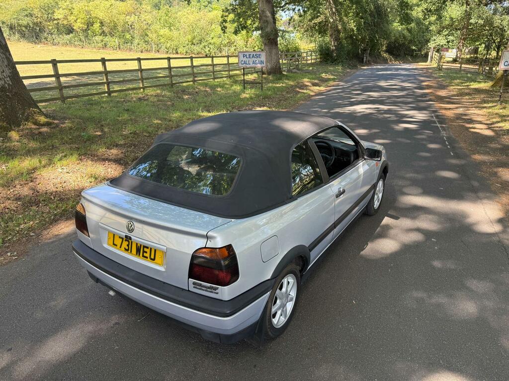 Volkswagen Golf 1.8 Gl White #29