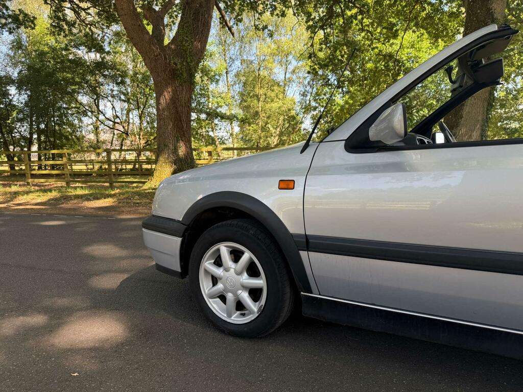 Volkswagen Golf 1.8 Gl White #15