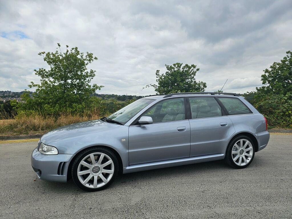 Audi RS4 Avant 2.7L Null Silver #1