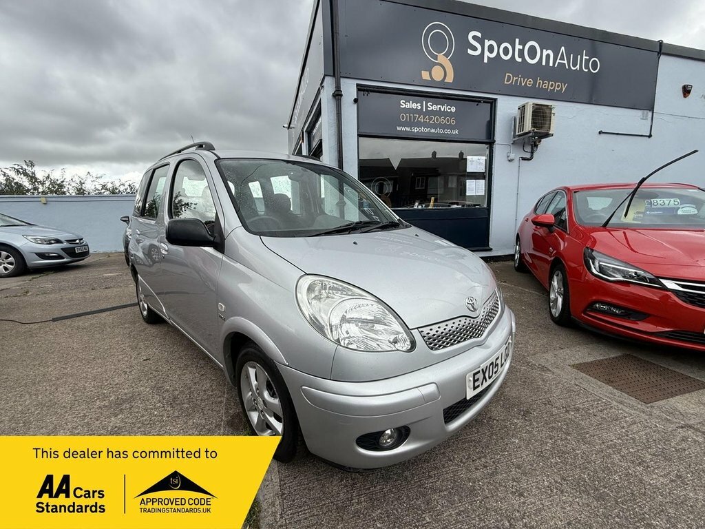 Toyota Yaris Verso Verso 1.3 Vvti T Beige #1