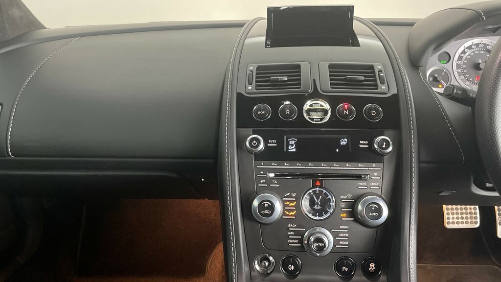 Aston Martin V8 Coupe Manual Silver #7