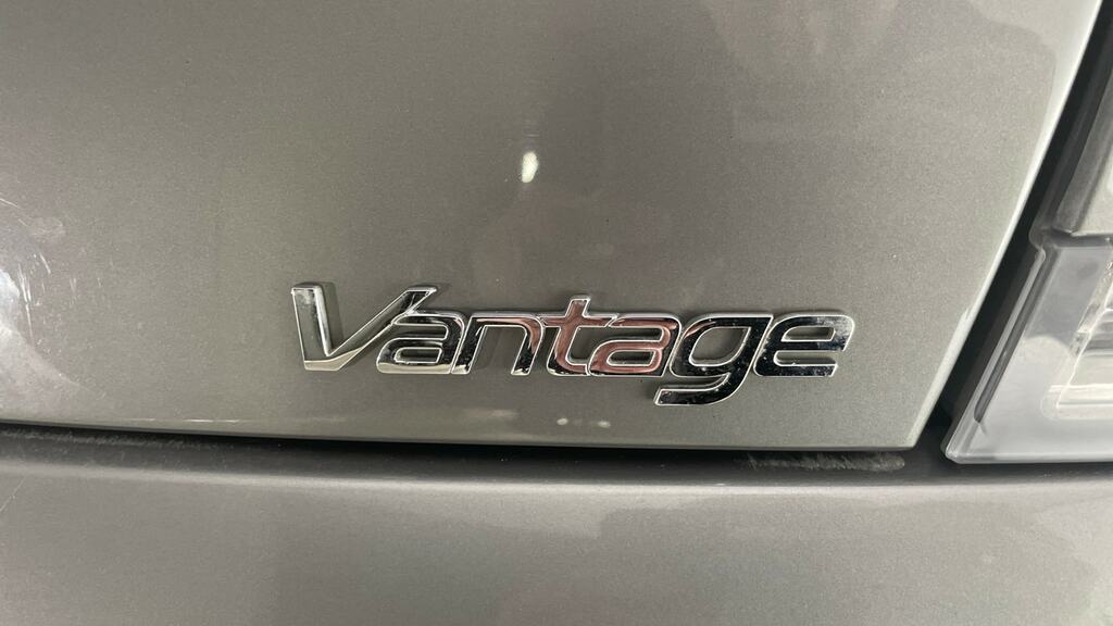 Aston Martin V8 Coupe Manual Silver #29