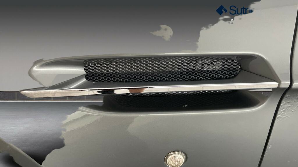 Aston Martin V8 Coupe Manual Silver #27