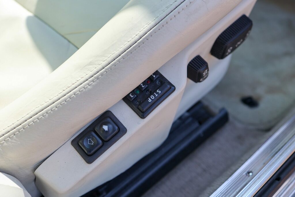 BMW 6 Series 3.4 635Csi Highline 220 Bhp Blue #23