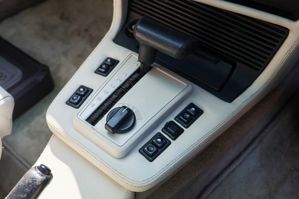 BMW 6 Series 3.4 635Csi Highline 220 Bhp Blue #28