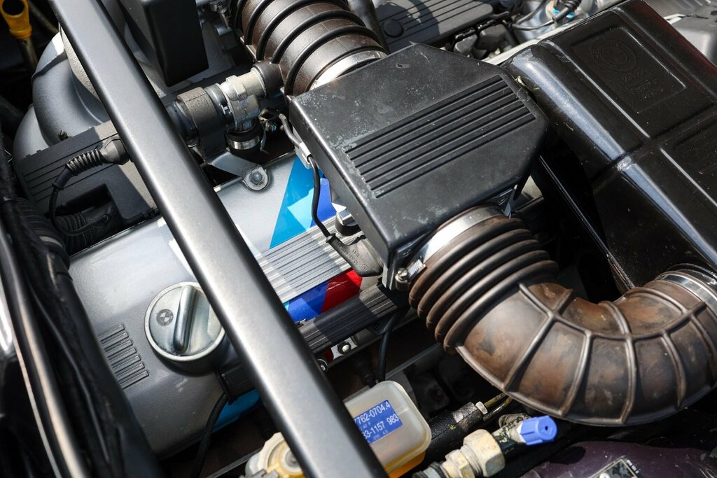 BMW 6 Series 3.4 635Csi Highline 220 Bhp Blue #54
