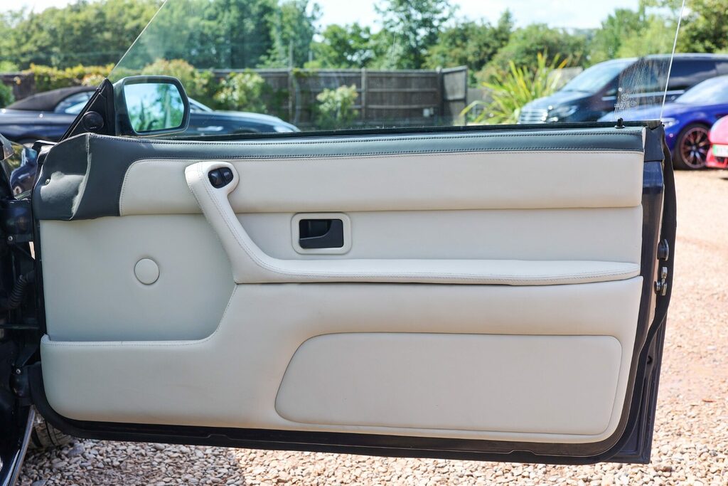 BMW 6 Series 3.4 635Csi Highline 220 Bhp Blue #32