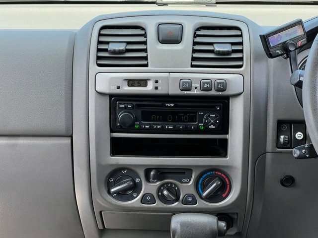 Isuzu Rodeo Td Pu Silver #73