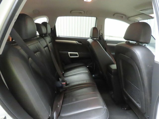 Vauxhall Antara Hatchback White #6