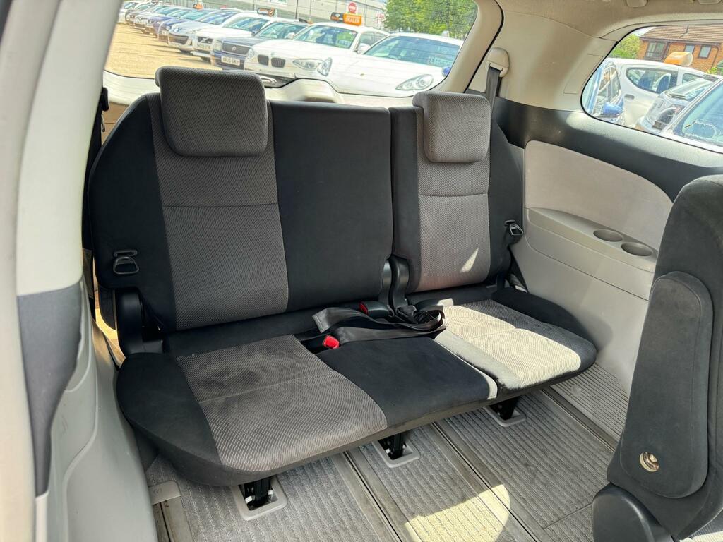 Toyota Estima 2.4 Hybrid White #22