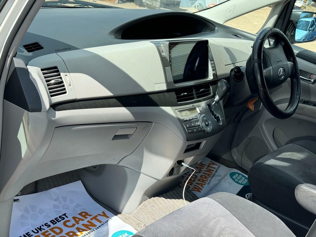 Toyota Estima 2.4 Hybrid White #16