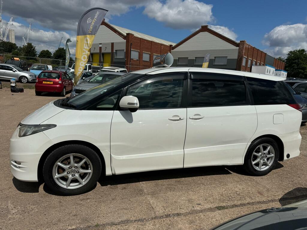 Toyota Estima 2.4 Hybrid White #8