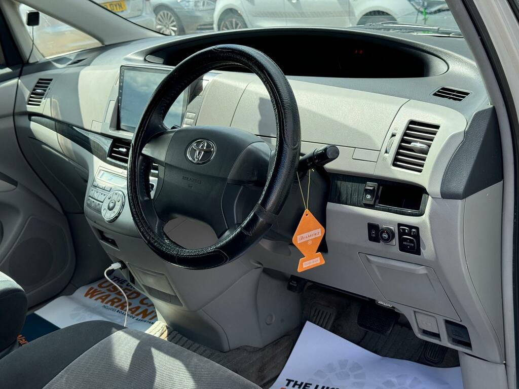 Toyota Estima 2.4 Hybrid White #9