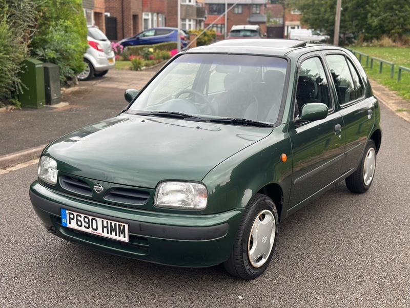 Nissan Micra Micra Shape White #8
