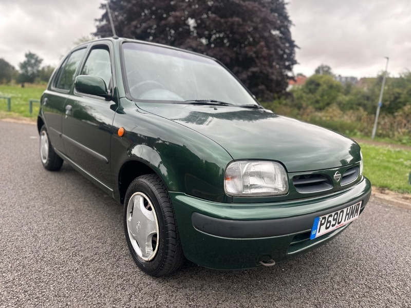 Nissan Micra Micra Shape White #12
