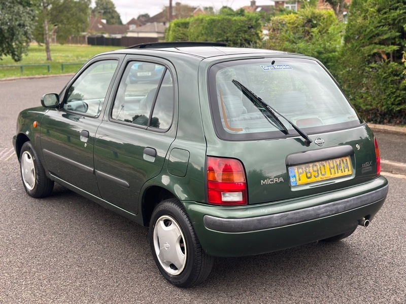 Nissan Micra Micra Shape White #9