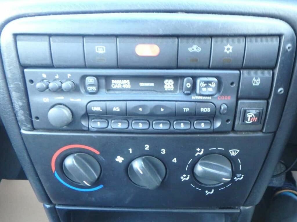 Vauxhall Vectra Tourer 16V 5-Door Silver #17