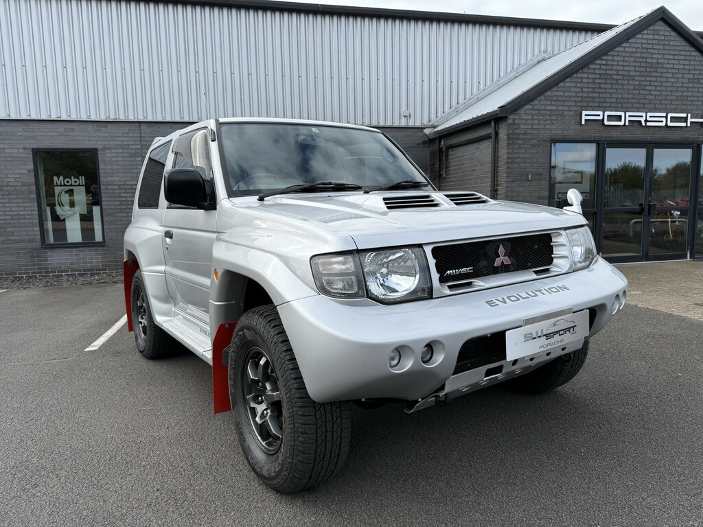 Mitsubishi Shogun Hatchback 1997Y Green #2