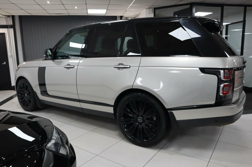 Land Rover Range Rover 4.4L Autobiography 5dr Gold #6