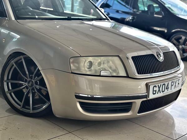 Skoda Superb 2.5 Tdi V6 Elegance #11