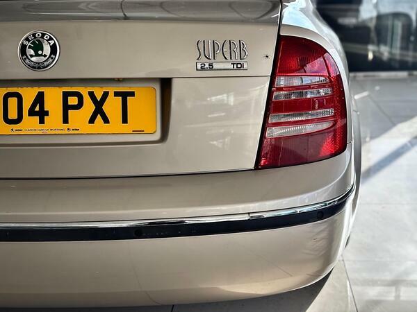 Skoda Superb 2.5 Tdi V6 Elegance #41