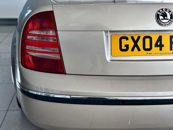 Skoda Superb 2.5 Tdi V6 Elegance #42