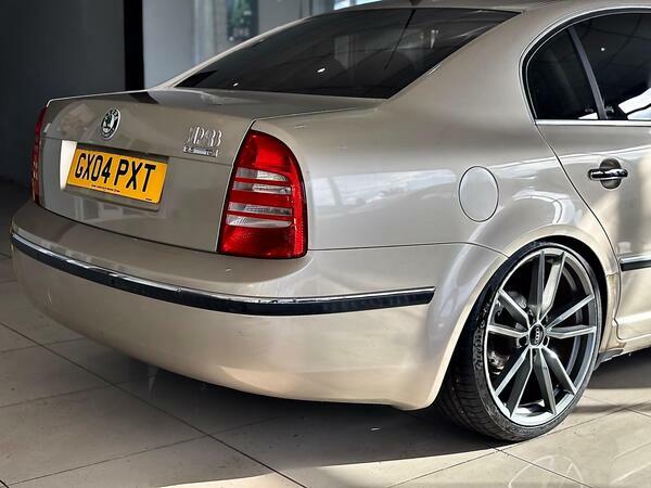 Skoda Superb 2.5 Tdi V6 Elegance #37