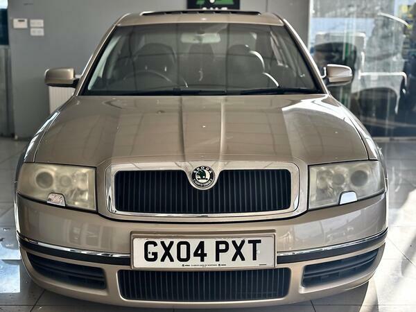 Skoda Superb 2.5 Tdi V6 Elegance #6
