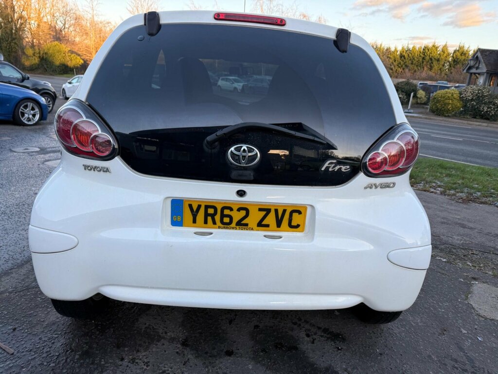 Toyota Aygo 1.0 Vvt-i Fire Euro 5 YR62ZVC White #5