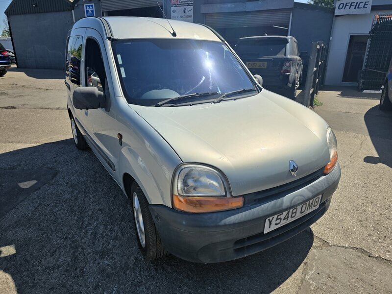 Renault Kangoo 14 Authentique Red #1