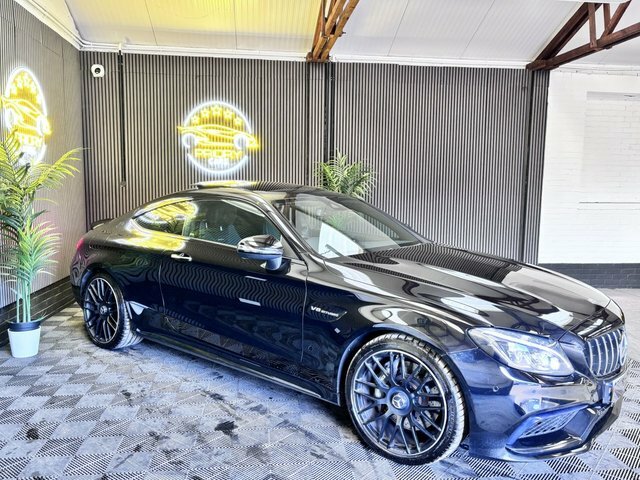 Mercedes-Benz C Class 4.0 C63 V8 Biturbo Amg Premium Coupe KD16WMK Black #2