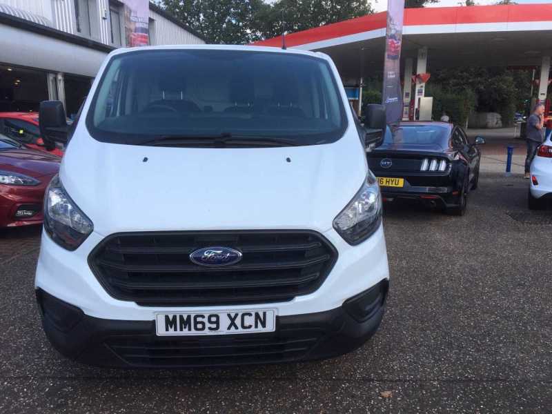 Ford Transit Custom Custom 300L1 2.0Tdci 130Ps - 2019 69 White