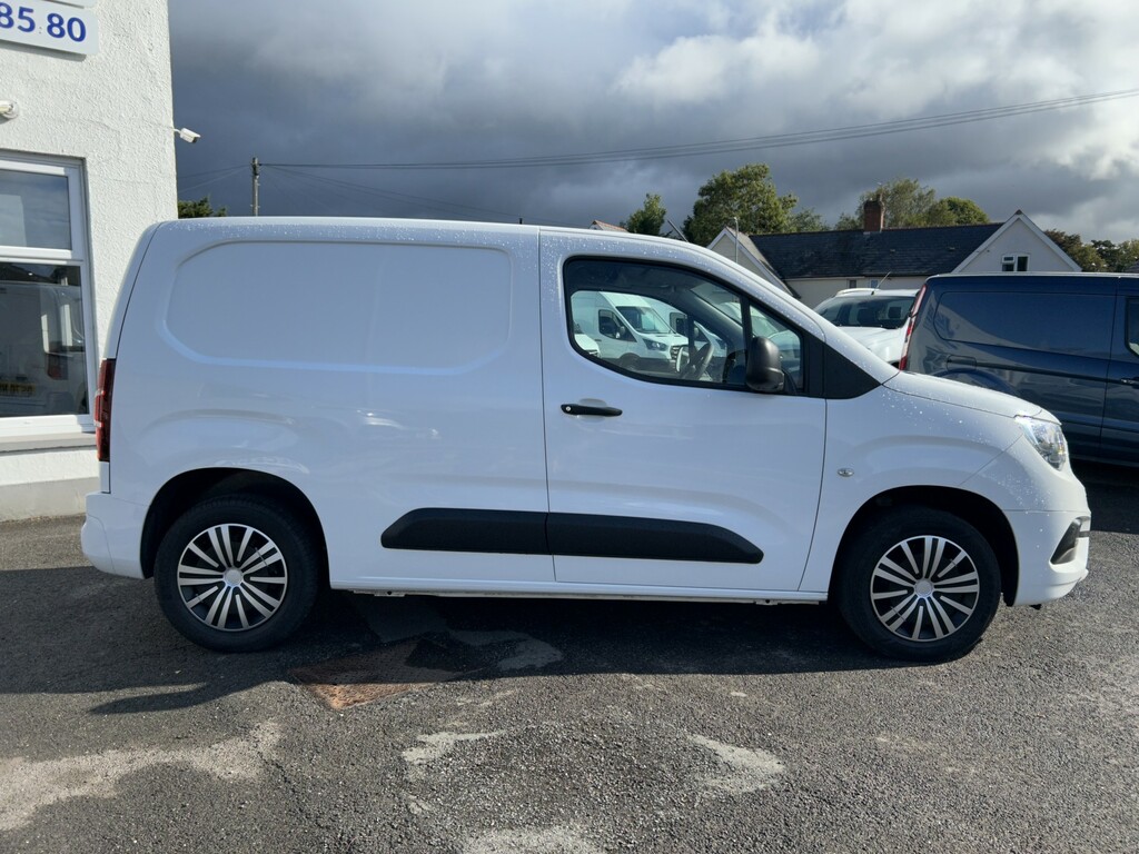 Vauxhall Combo Sportive 2300 1.5 Turbo D 100Ps L1 H1 DS70NBY  #4