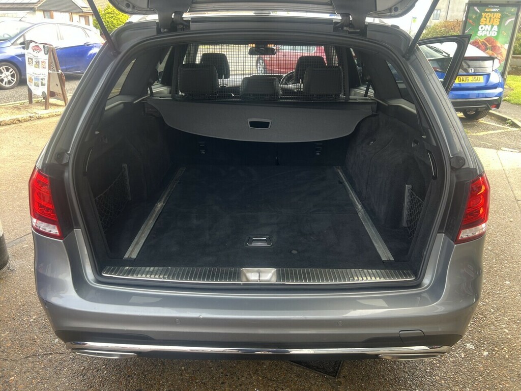 Mercedes-Benz E Class E350 V6 Bluetec Amg Sport Silver
