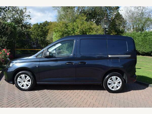 Volkswagen Caddy Panel Van 2.0 Tdi C20 Commerce Plus Dsg Swb Euro 6 RJ24NVG Blue #2
