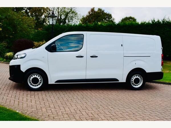 Citroen Dispatch Panel Van 2.0 Bluehdi 1400 Enterprise Pro XL Eat8 White #2