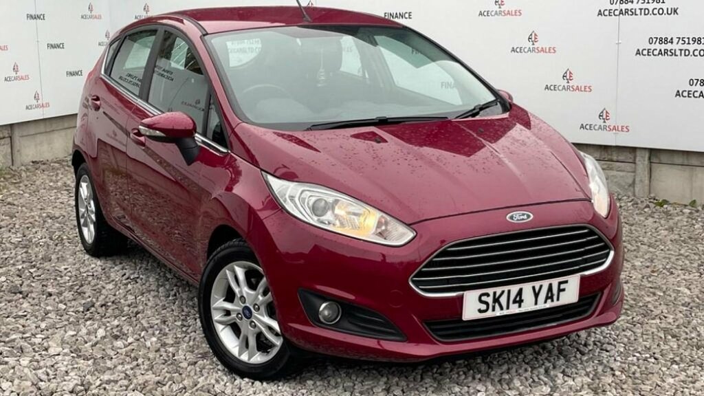Ford Fiesta Hatchback 1.0T Ecoboost Zetec Powershift Euro 5 Red