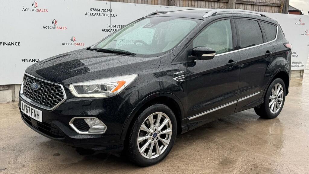 Ford Kuga Suv 2.0 Tdci Vignale Powershift Awd Euro 6 Ss 5 LV67FNH Black #4