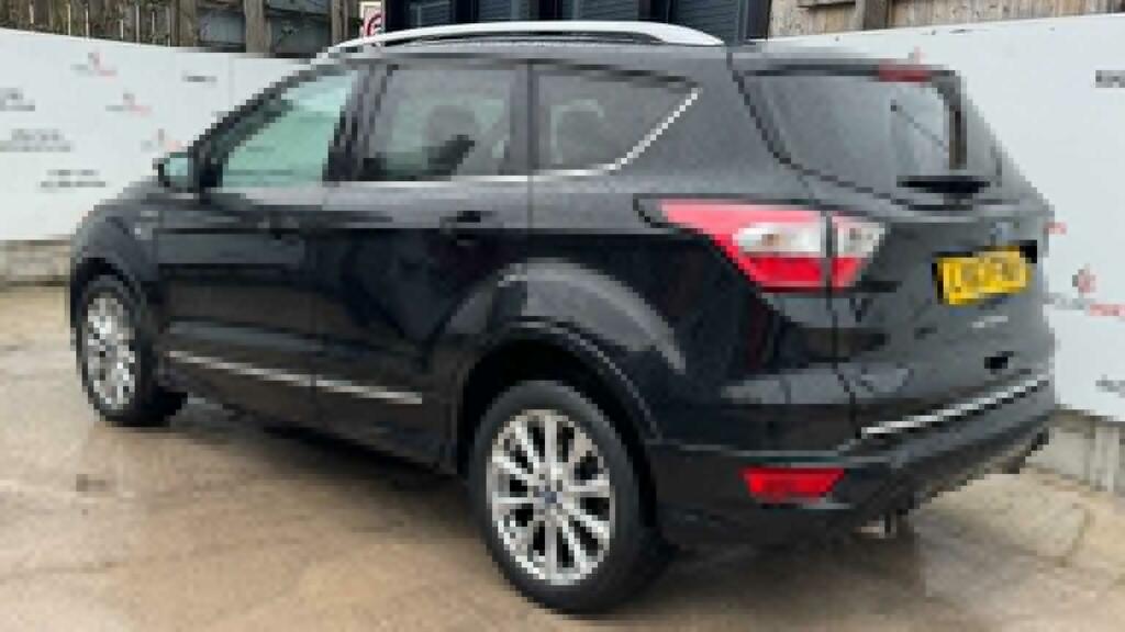 Ford Kuga Suv 2.0 Tdci Vignale Powershift Awd Euro 6 Ss 5 LV67FNH Black #6
