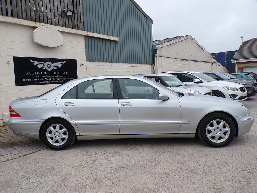 Mercedes-Benz S Class S320 4dr Auto Silver #9