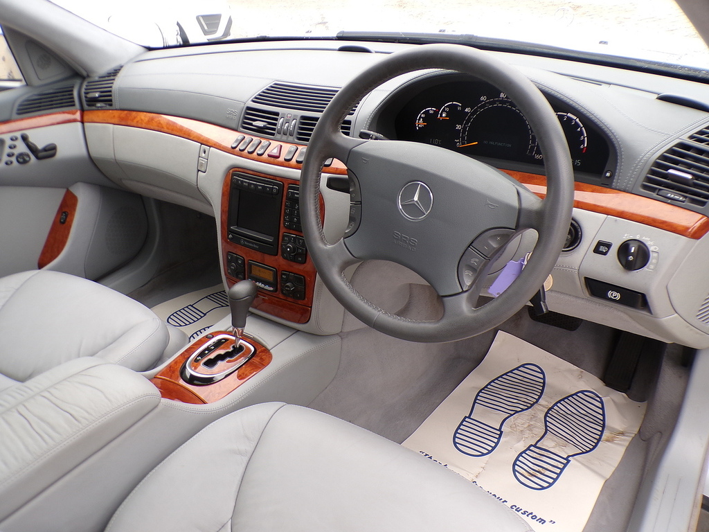 Mercedes-Benz S Class S320 4dr Auto Silver #12