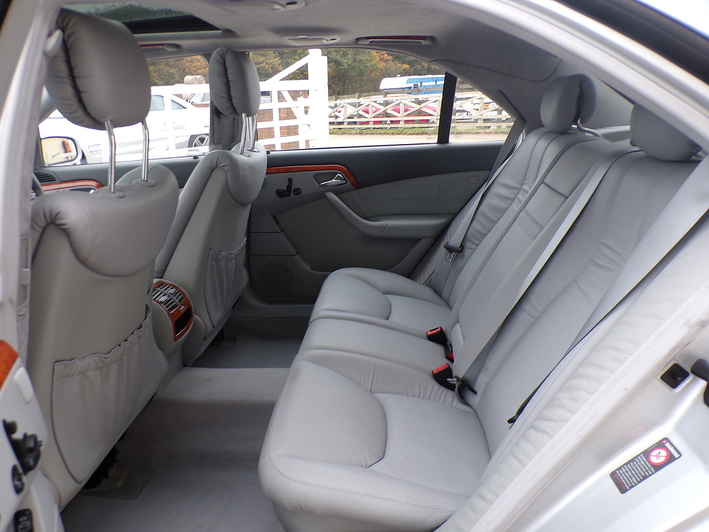 Mercedes-Benz S Class S320 4dr Auto Silver #17