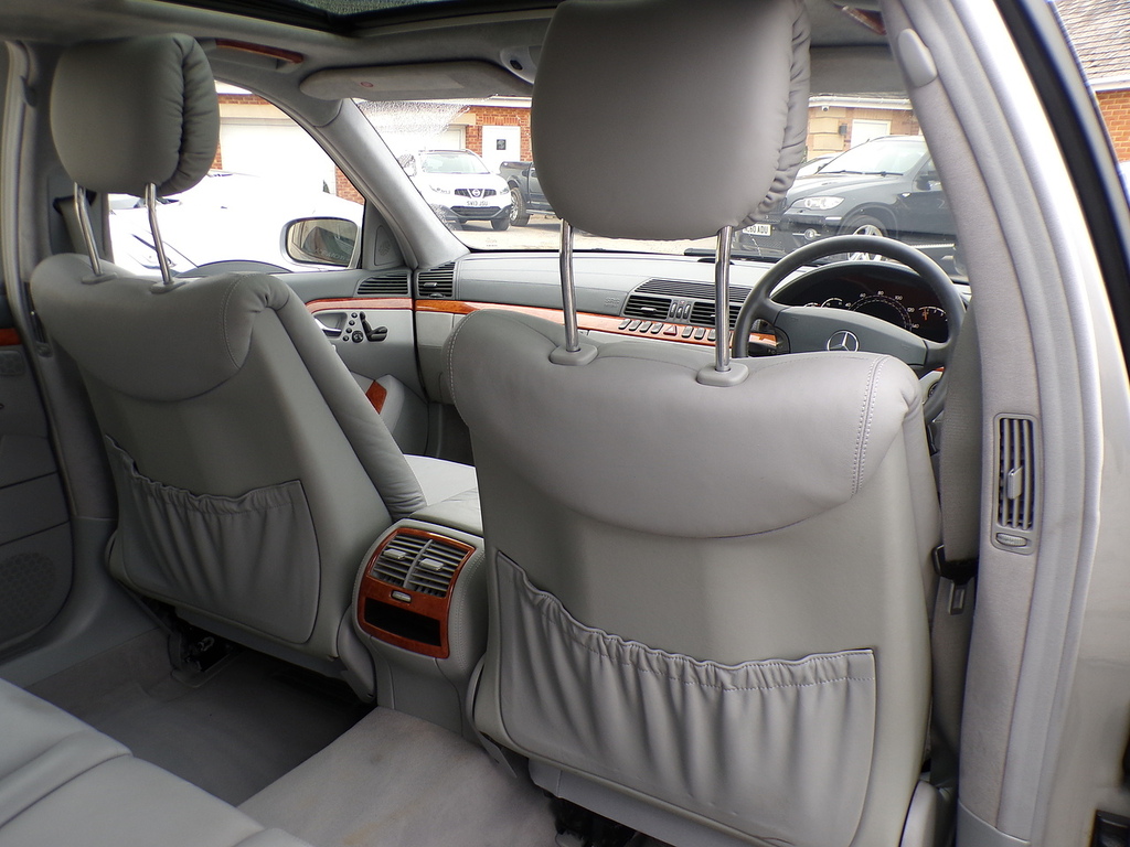 Mercedes-Benz S Class S320 4dr Auto Silver #19