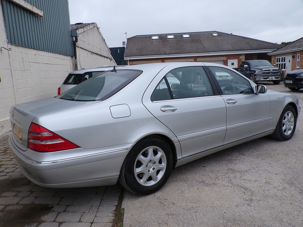 Mercedes-Benz S Class S320 4dr Auto Silver #8
