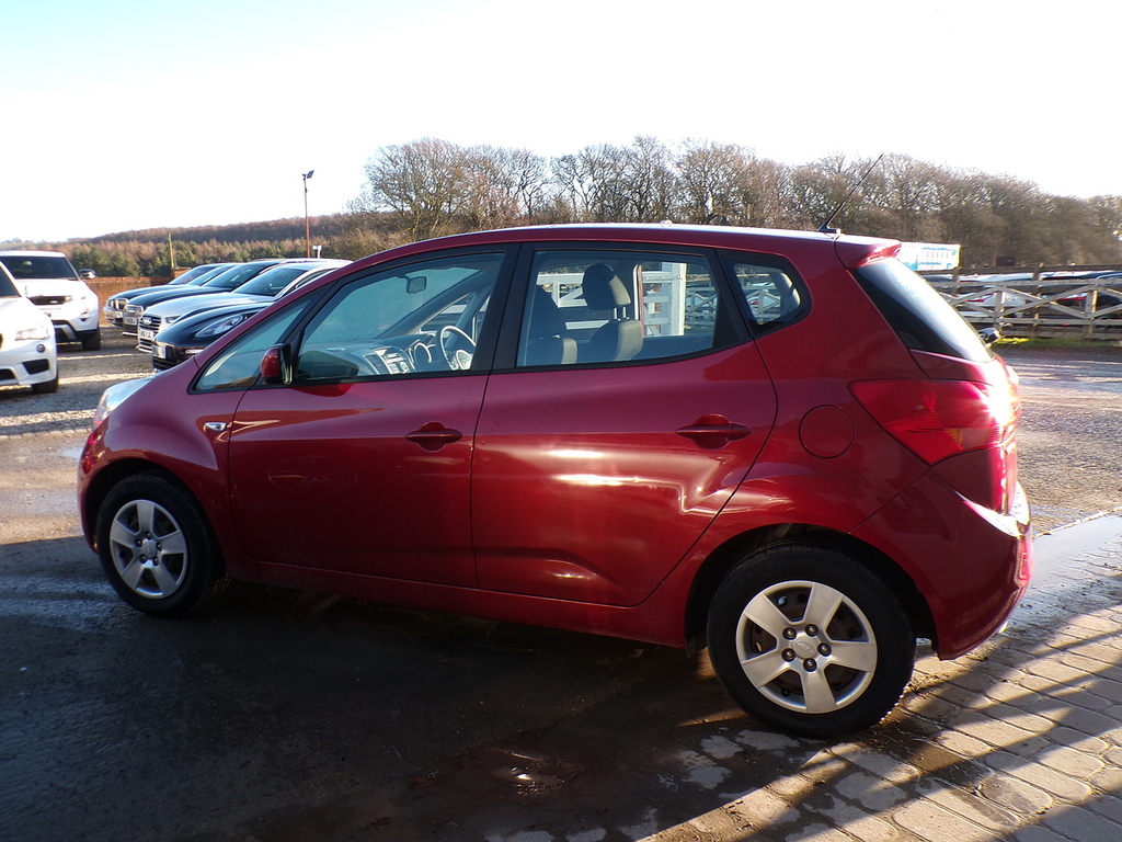 Kia Venga Ecodynamics 1 Air Red #4