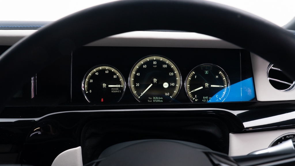 Rolls-Royce Phantom 6.7 V12 Red #34