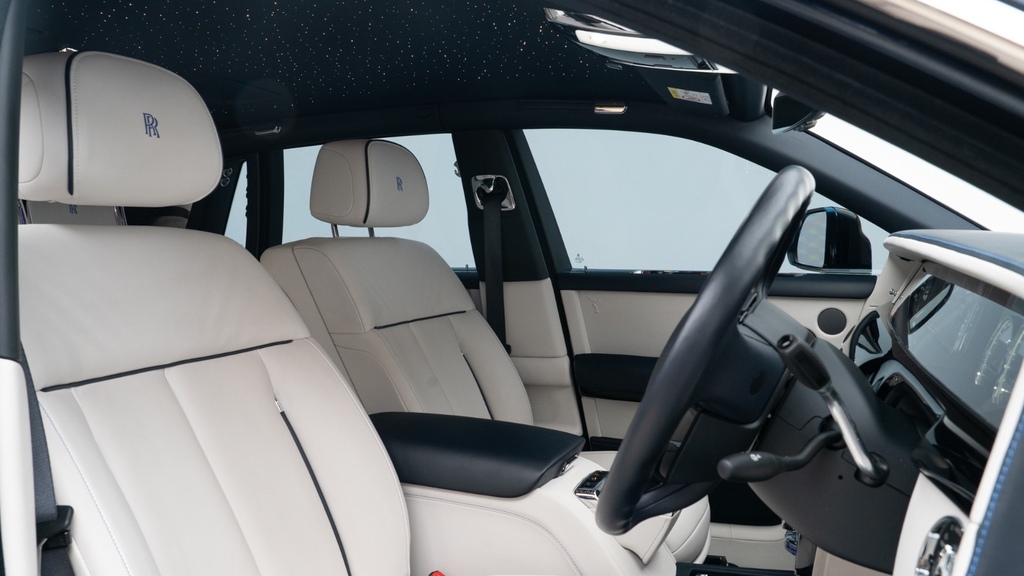 Rolls-Royce Phantom 6.7 V12 Red #16